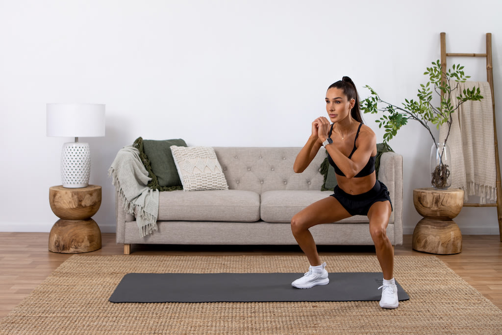 Vinyasa in Micro-Spaces: Redefining Practice in Compact Urban Homes
